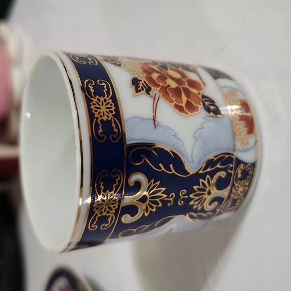 Vintage Demitasse Style cup/saucer - Picture 4 of 9